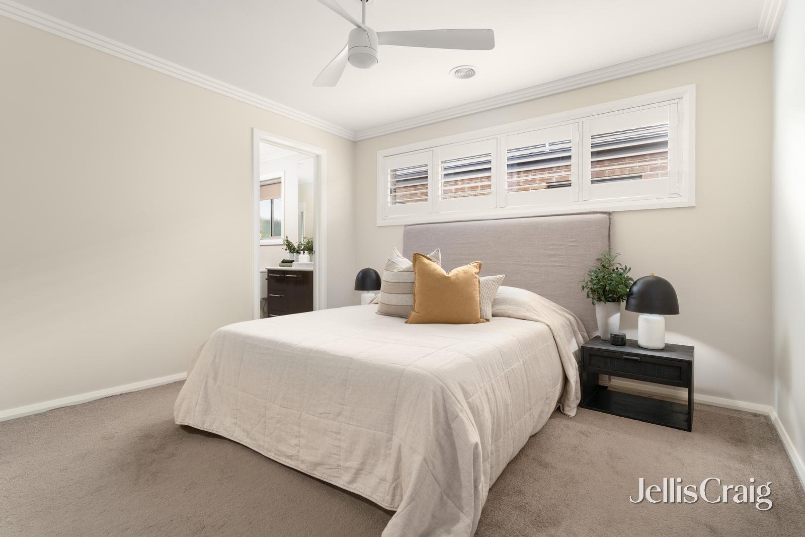 14 Cinnamon Drive, Lake Gardens image 10