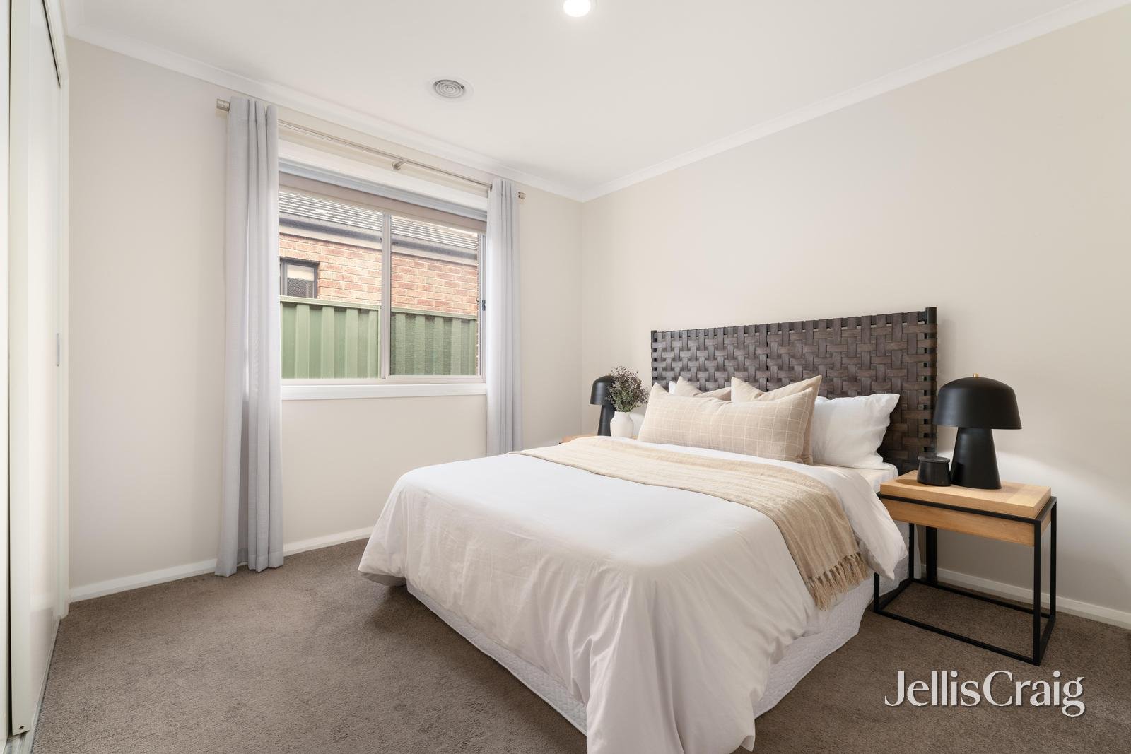 14 Cinnamon Drive, Lake Gardens image 13