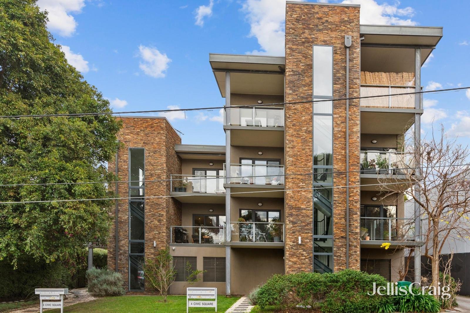 1/4 Civic Square, Croydon image 1