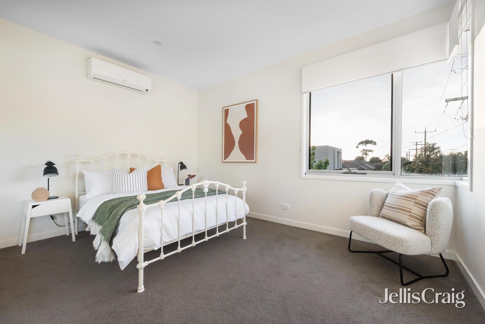 14 Clarence Street, Bentleigh East image 6