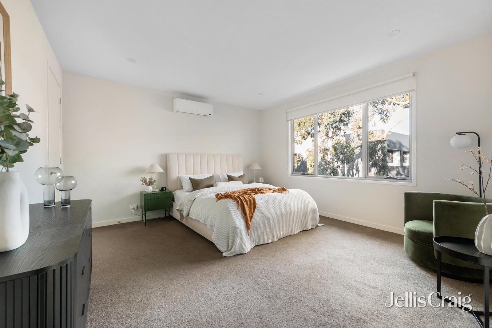 14 Clarence Street, Bentleigh East image 7