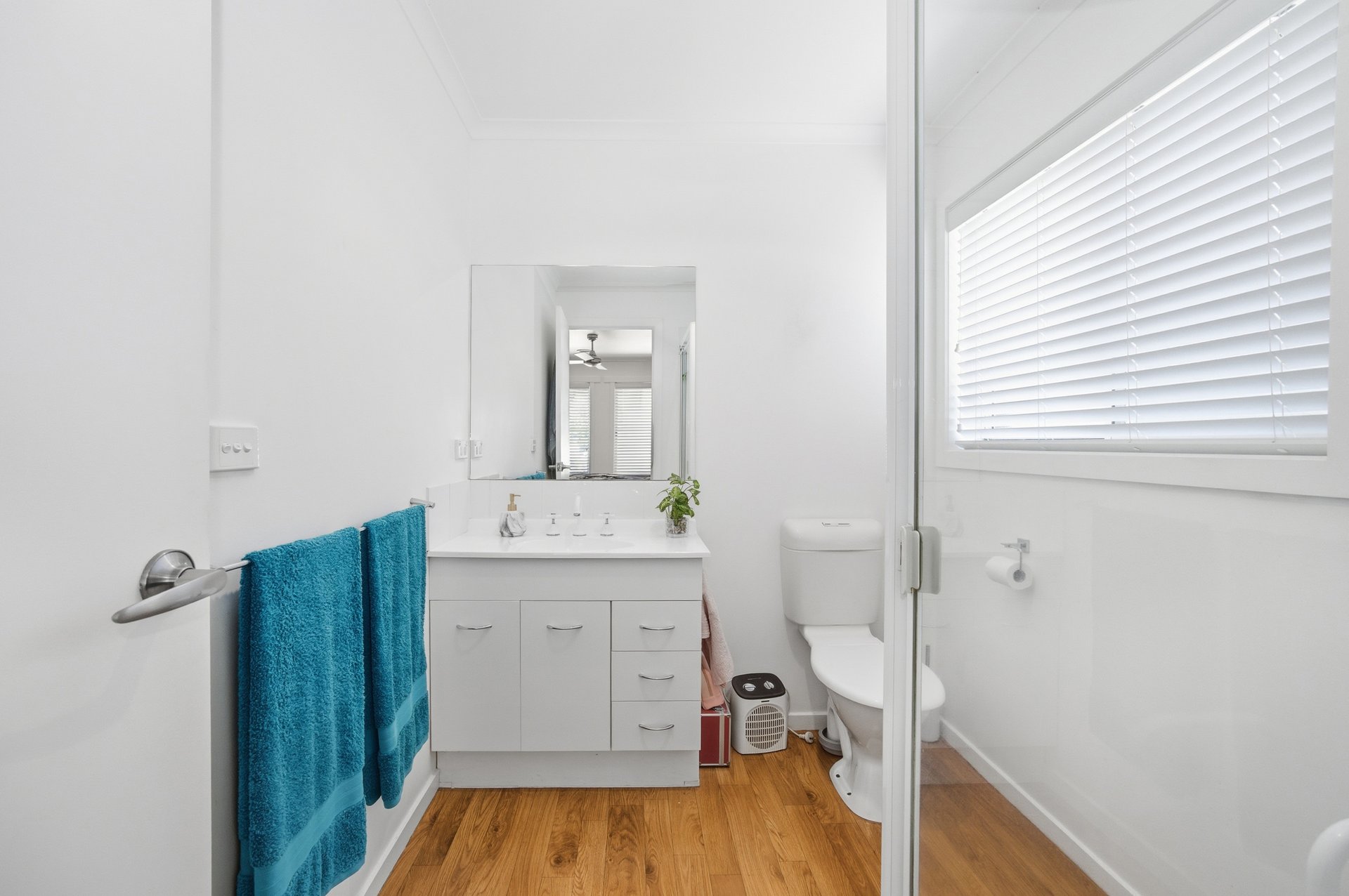 14 Clayton Park Drive, Canadian image 6