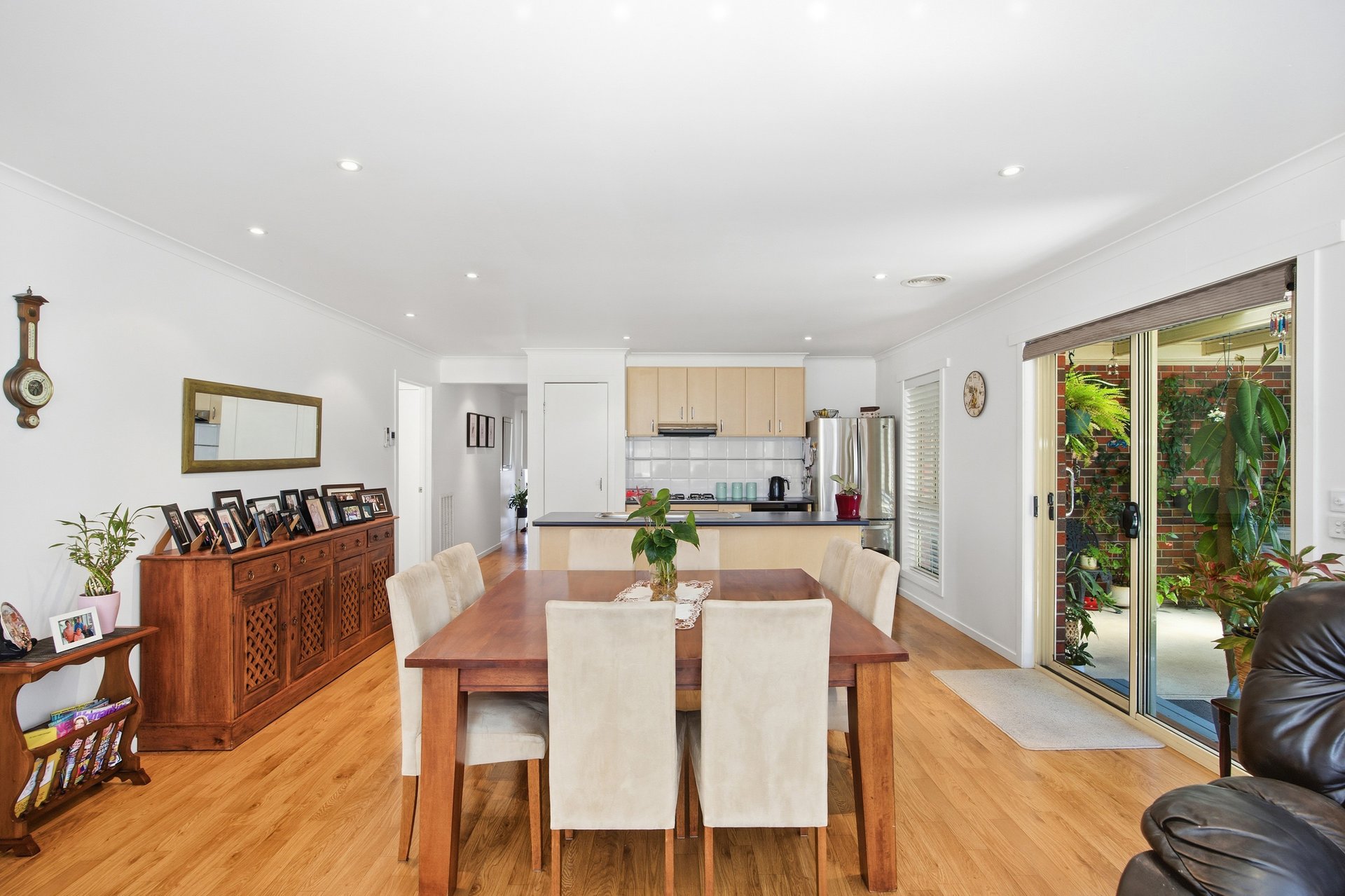 14 Clayton Park Drive, Canadian image 3