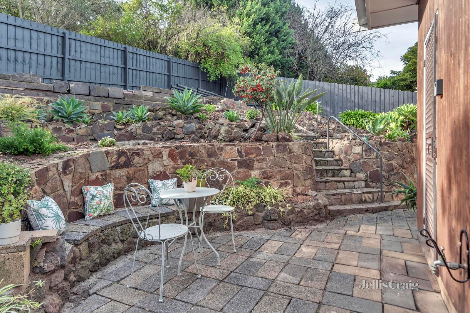 14 Cleve Road, Pascoe Vale South image 8