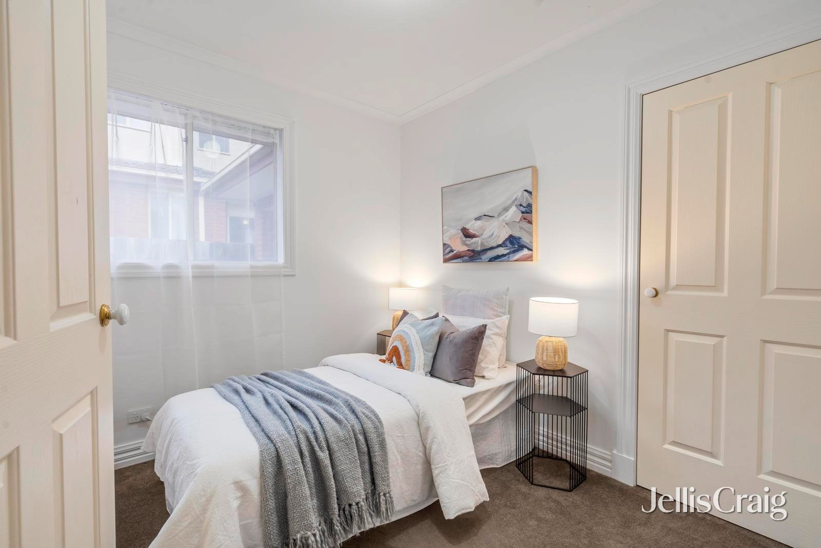 1/4 Condah Court, Ashwood image 9