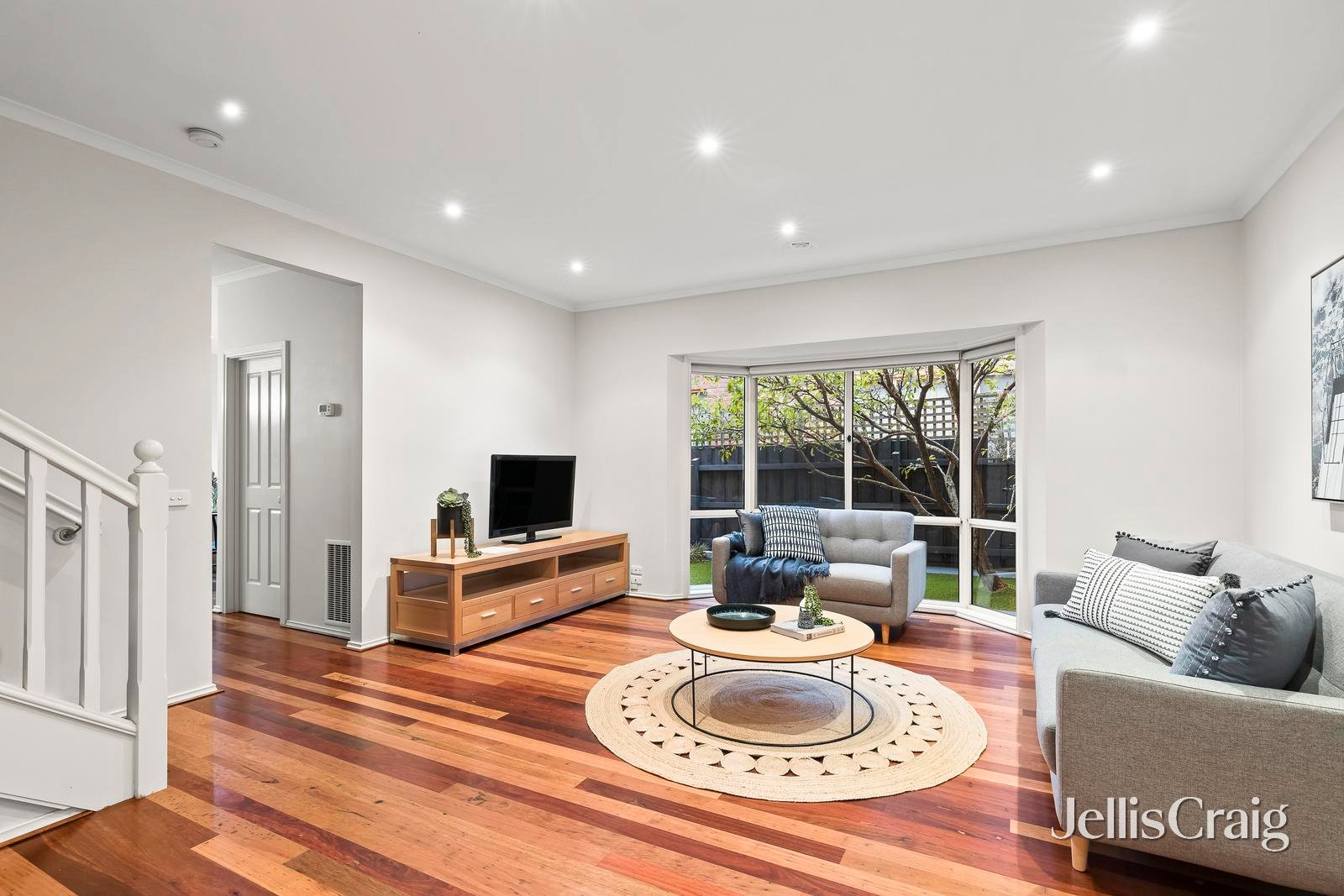 14 Cooley Avenue, Macleod image 2