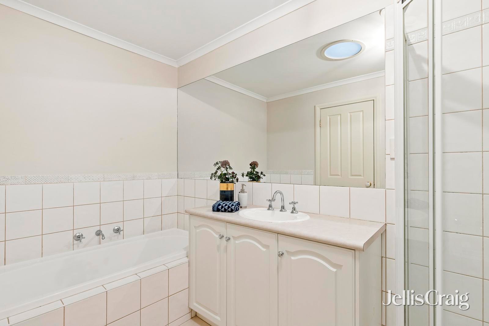 14 Cooley Avenue, Macleod image 6