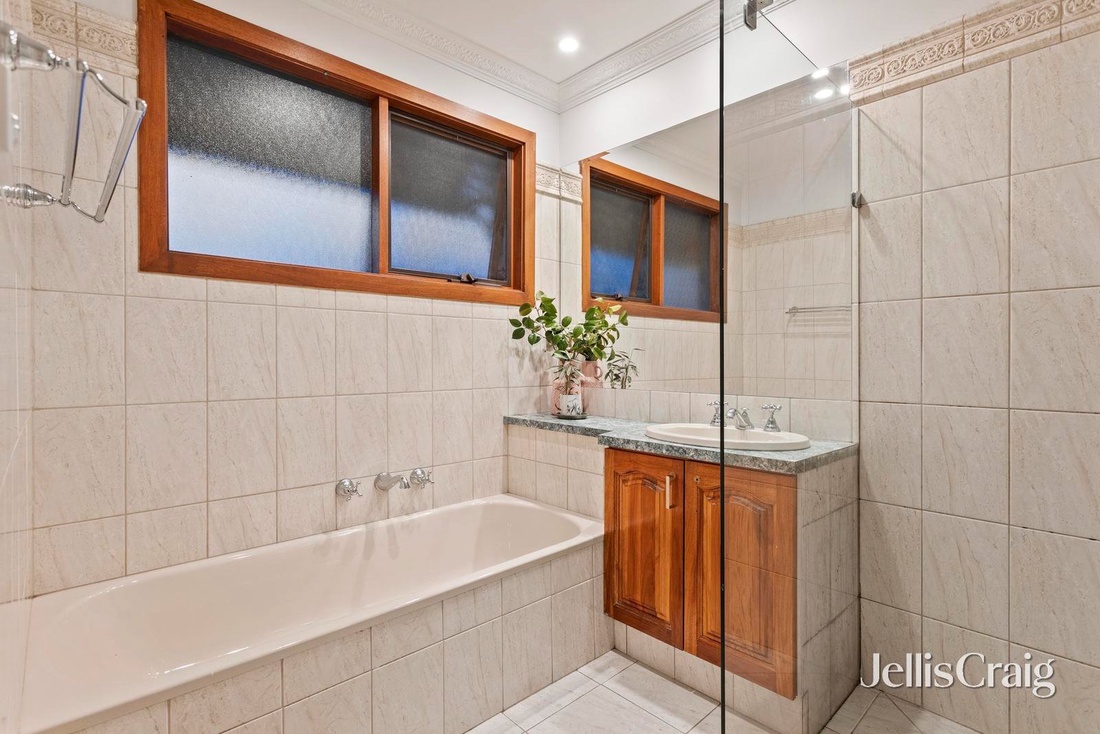 14 Croydon Hills Drive, Croydon Hills image 13