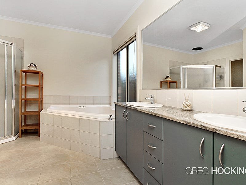 14 Curlew Avenue, Altona image 7