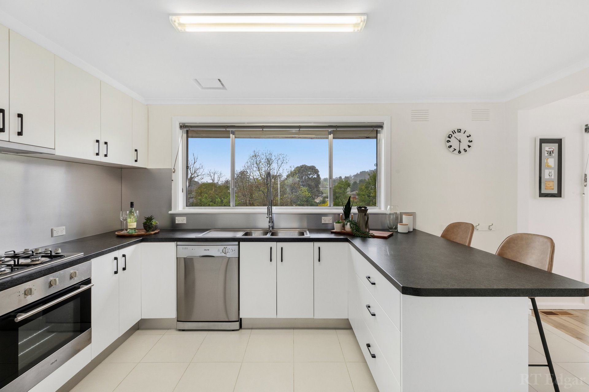 Property Gallery Thumbnail 7