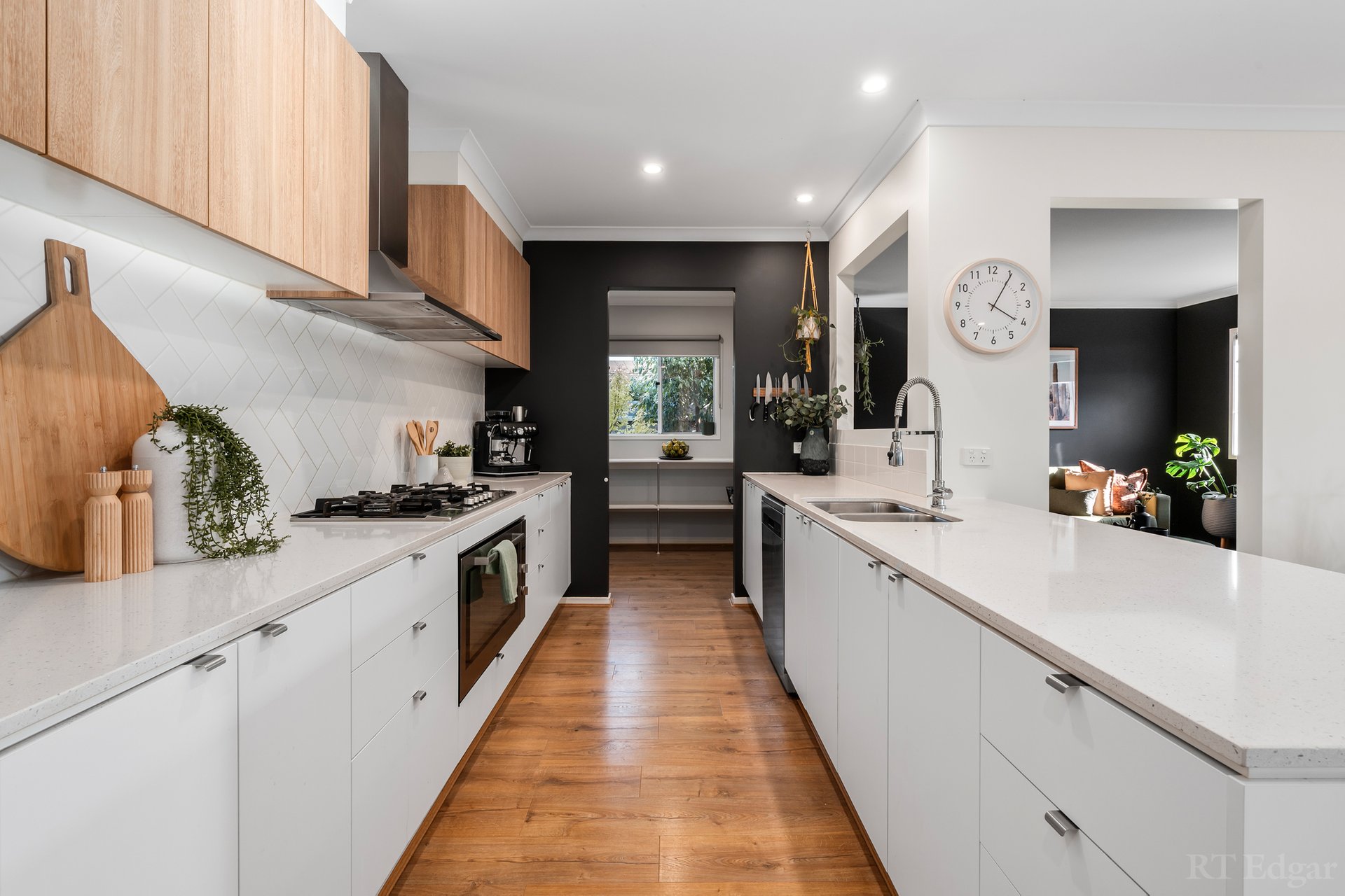 Property Gallery - Main Image