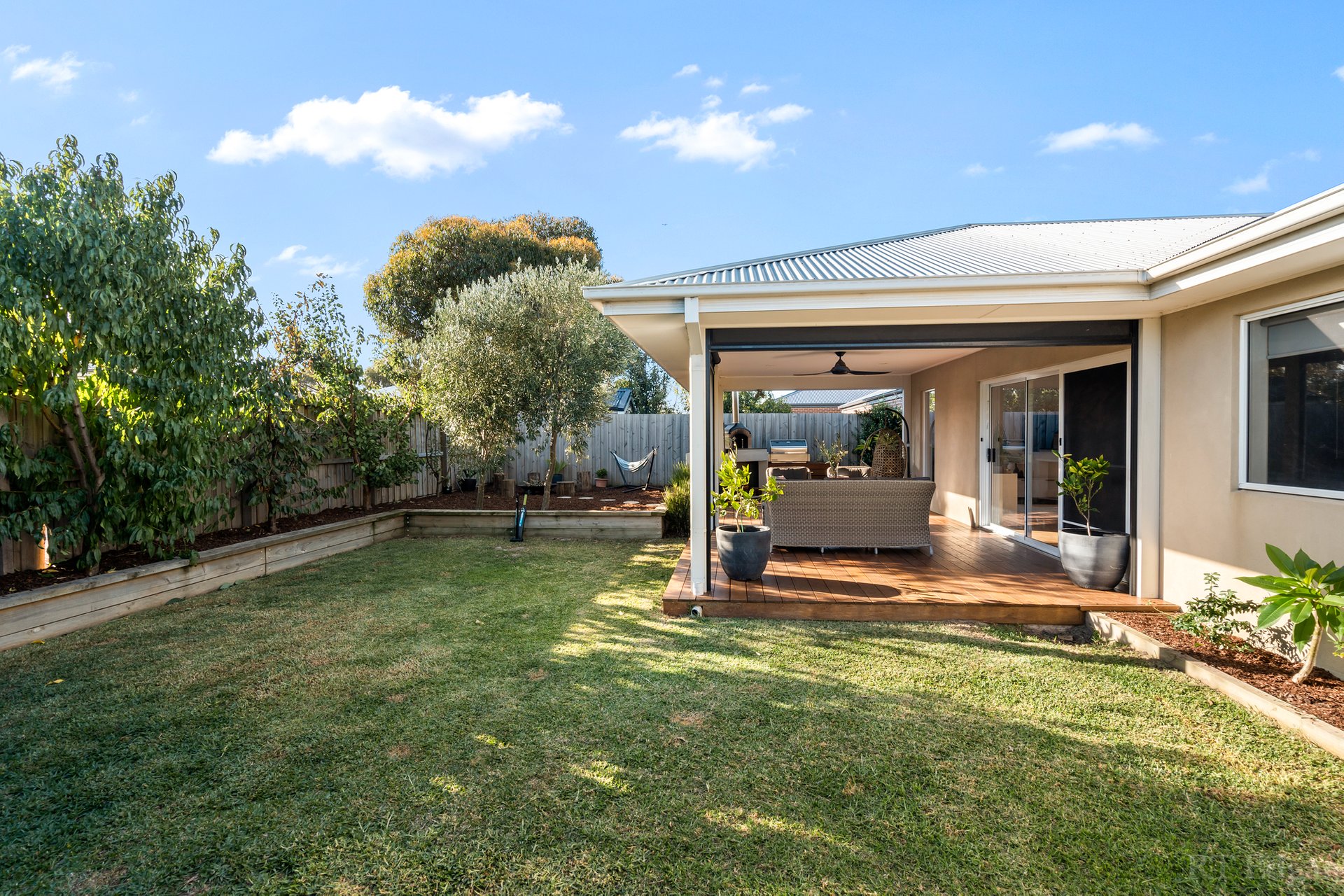 Property Gallery Thumbnail 8