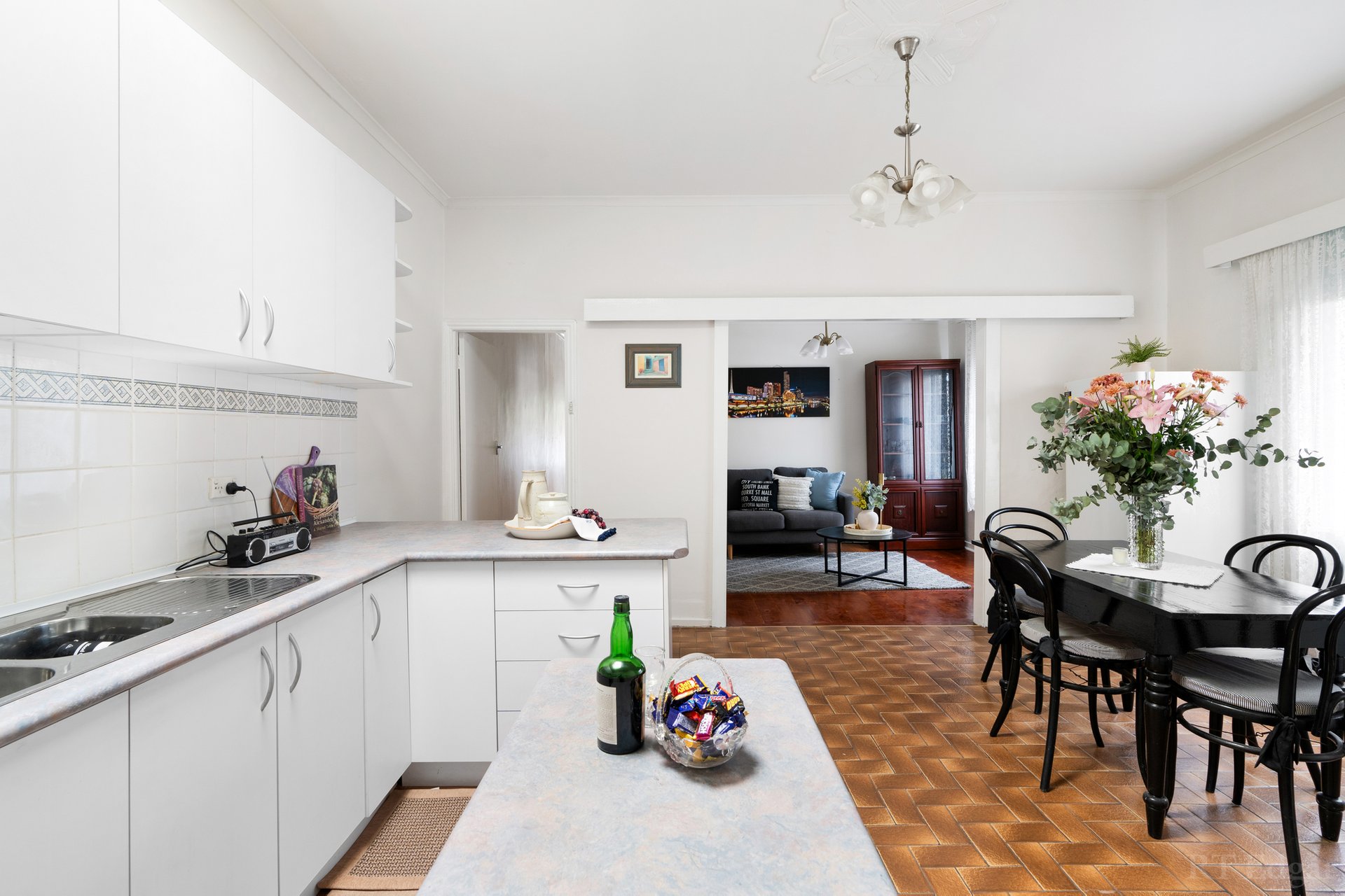 Property Gallery - Main Image