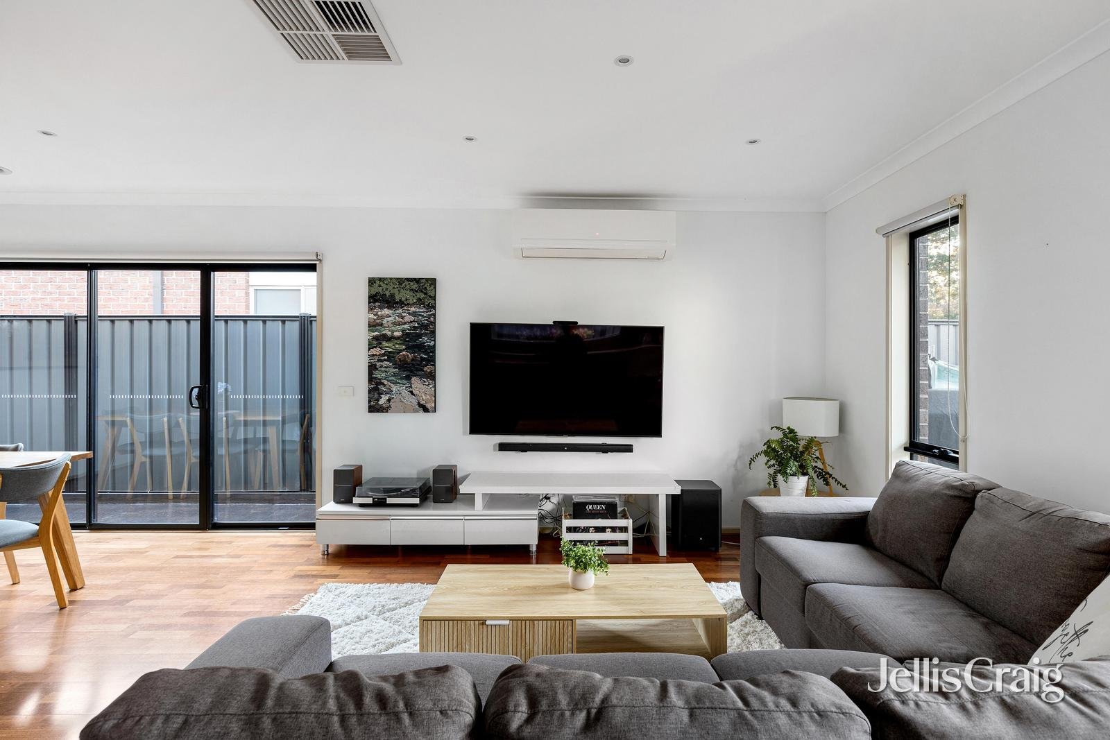 14 Dalziel Drive, Mernda image 3