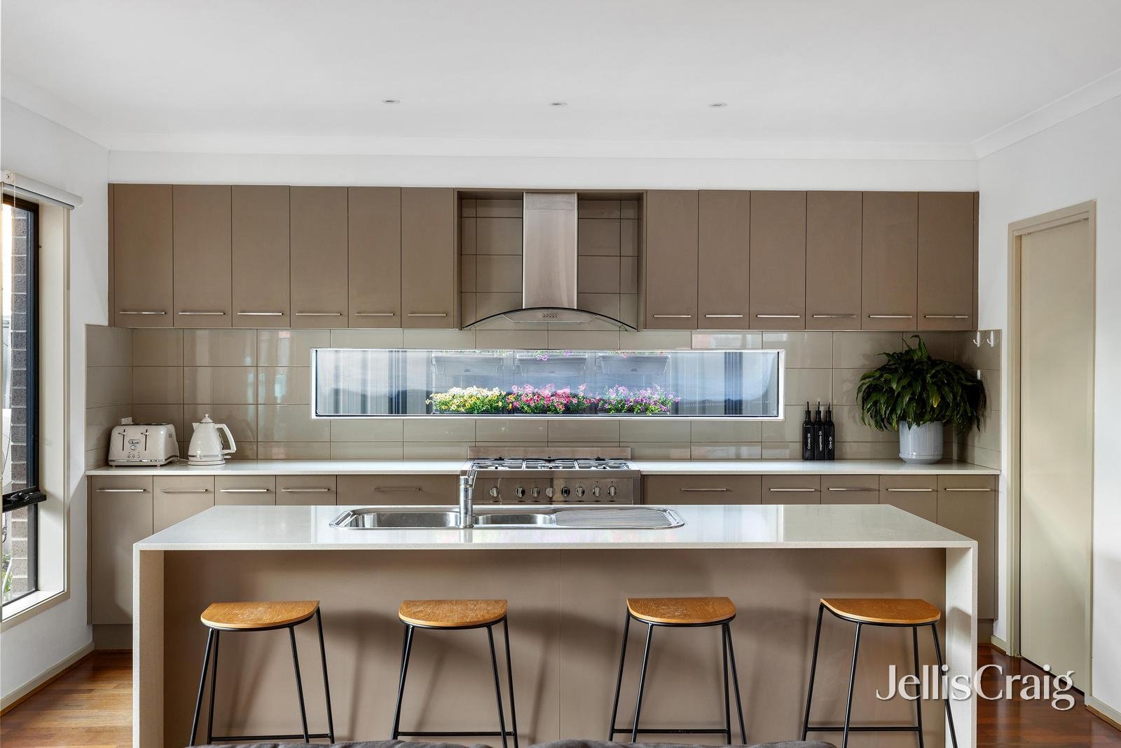 14 Dalziel Drive, Mernda image 4