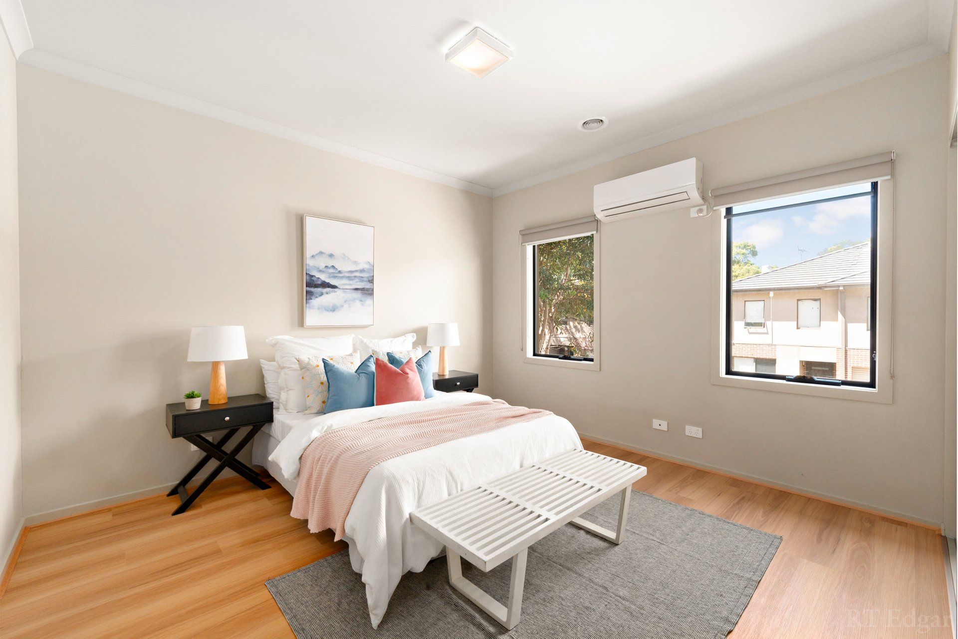 Property Gallery Thumbnail 3