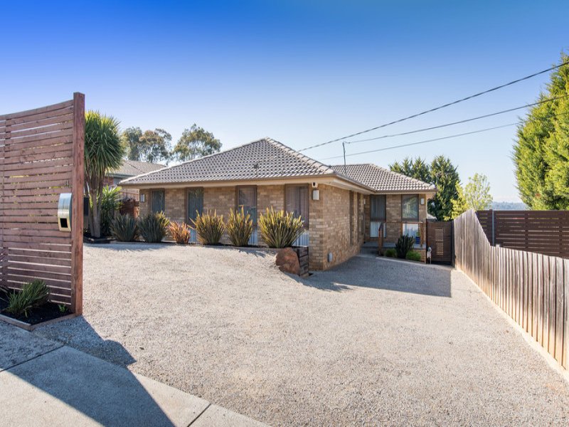 14 Daymar Drive, Mooroolbark image 2