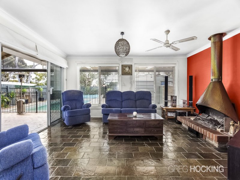 14 Deavey Court, Altona image 2