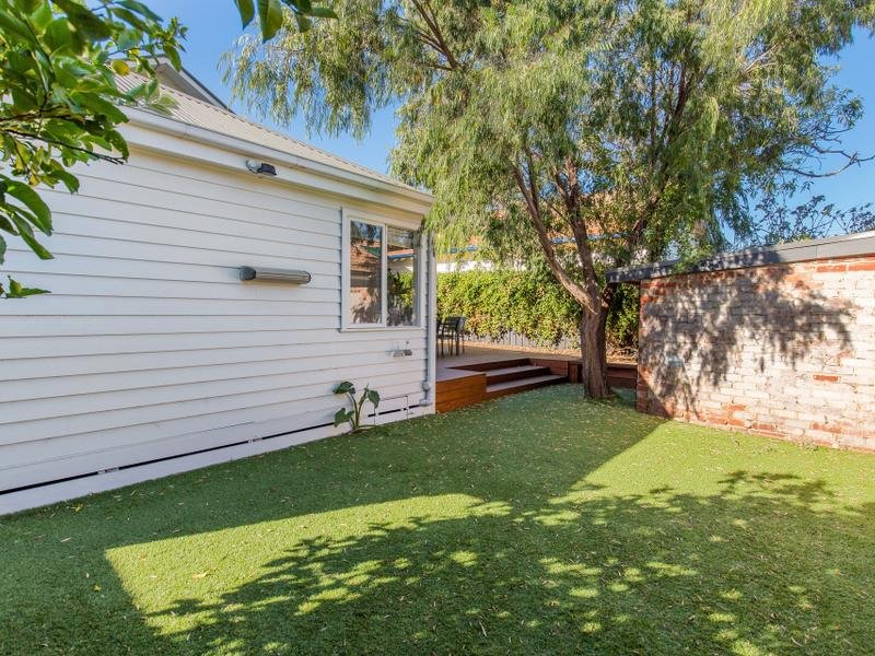 14 Dickens Street YARRAVILLE