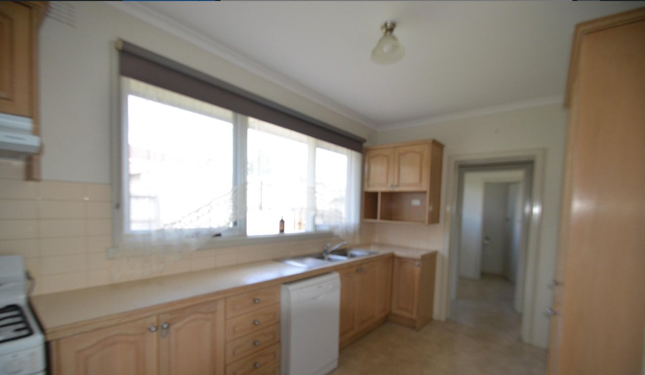 1/4 Dion Street, Glen Waverley image 2