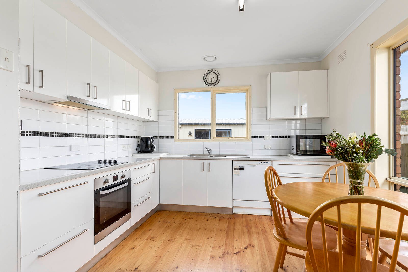 Property Gallery Thumbnail 3