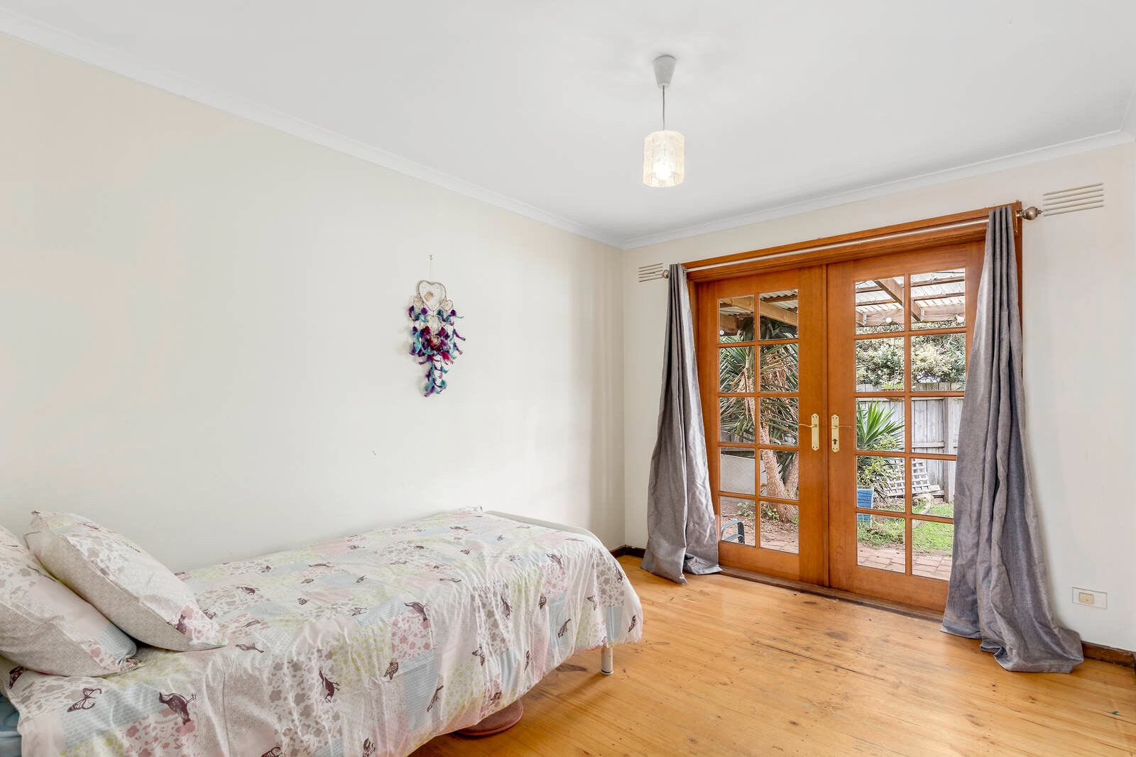 Property Gallery Thumbnail 8