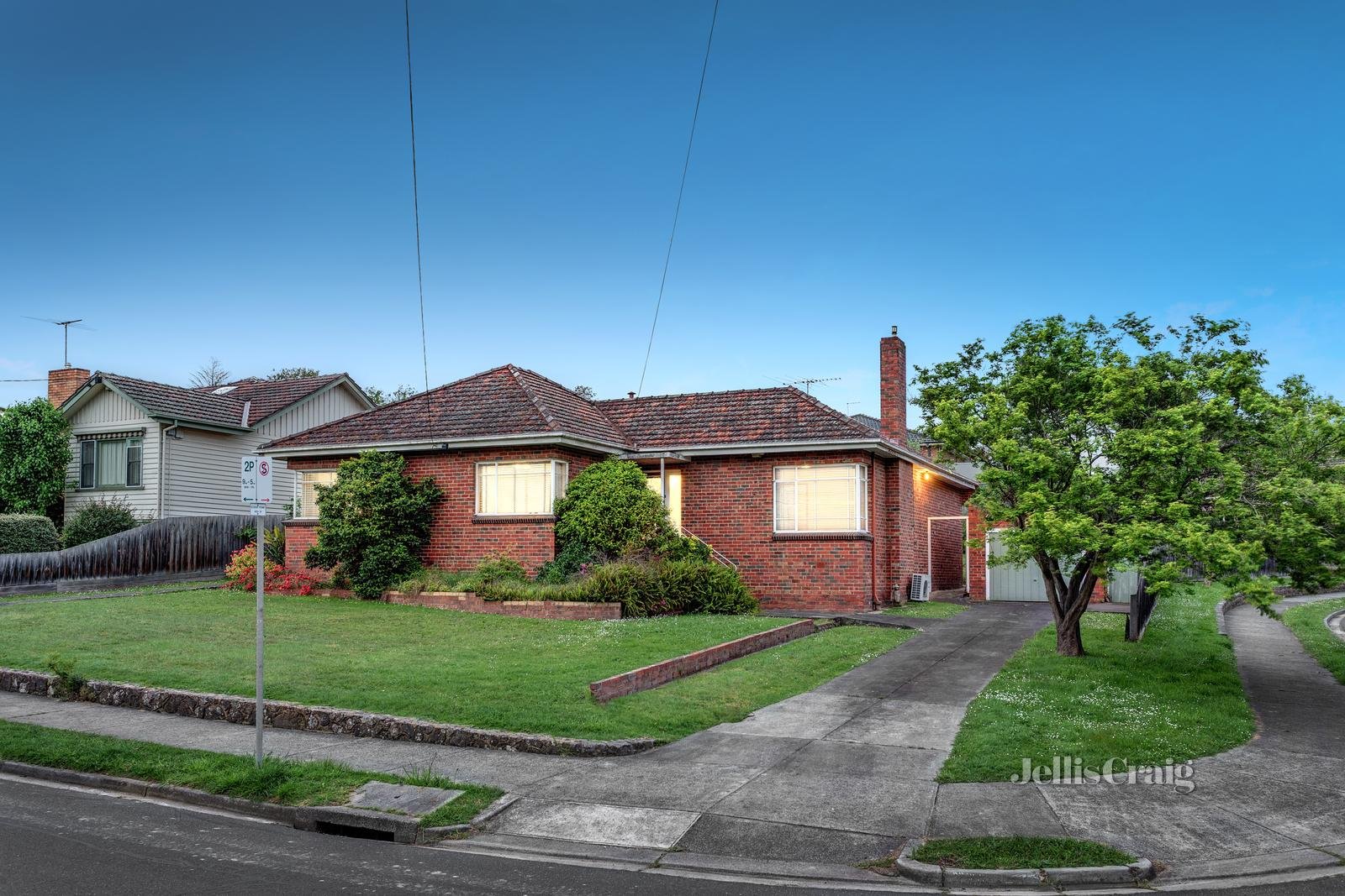 14 Douglas Street, Rosanna image 1