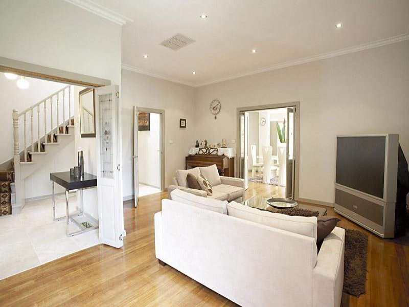 14 Dumblane Street, Balwyn North image 2
