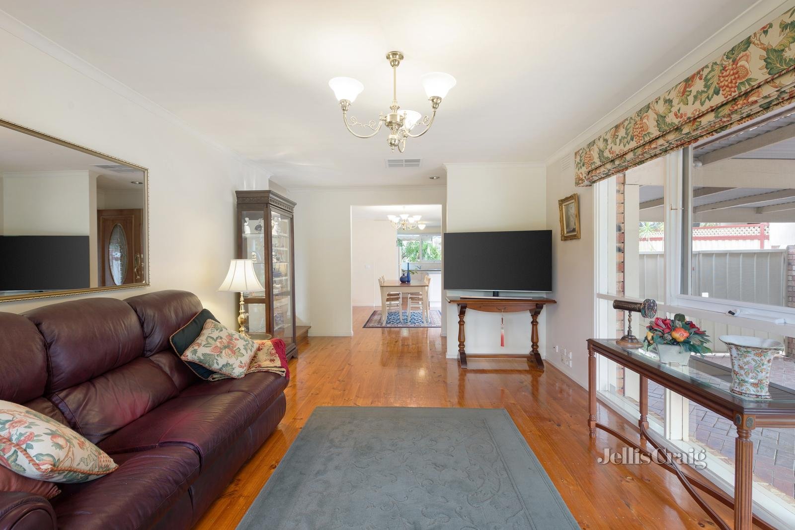 14 Eastgate Drive, Greensborough image 3