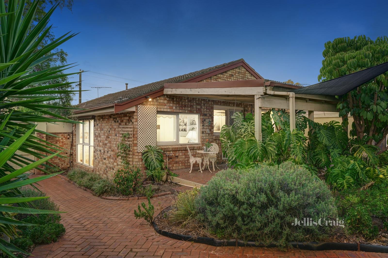 14 Eastgate Drive, Greensborough image 13