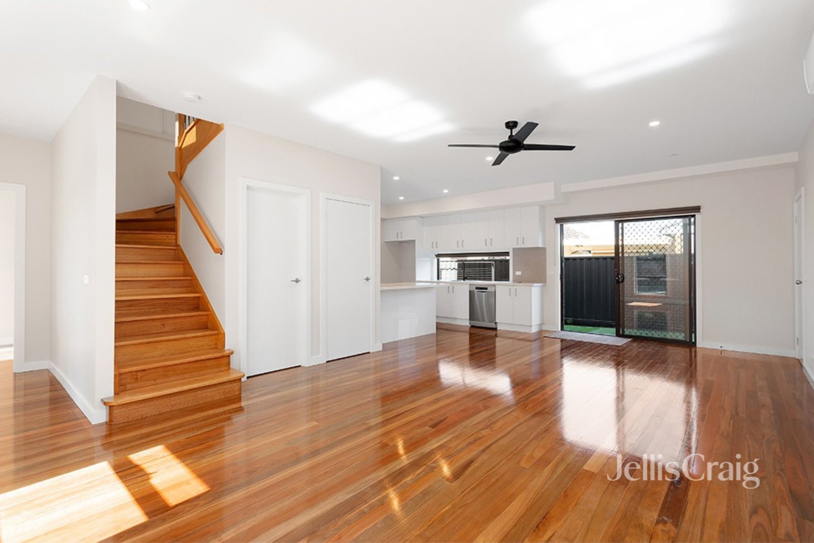 14 Eden Ave, Watsonia image 2