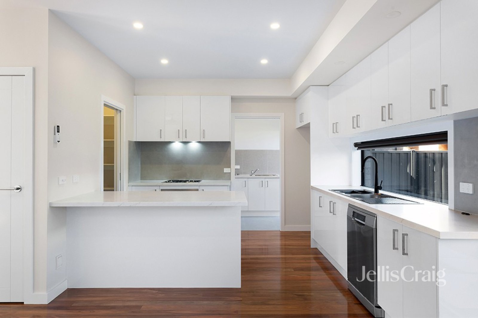 14 Eden Ave, Watsonia image 4