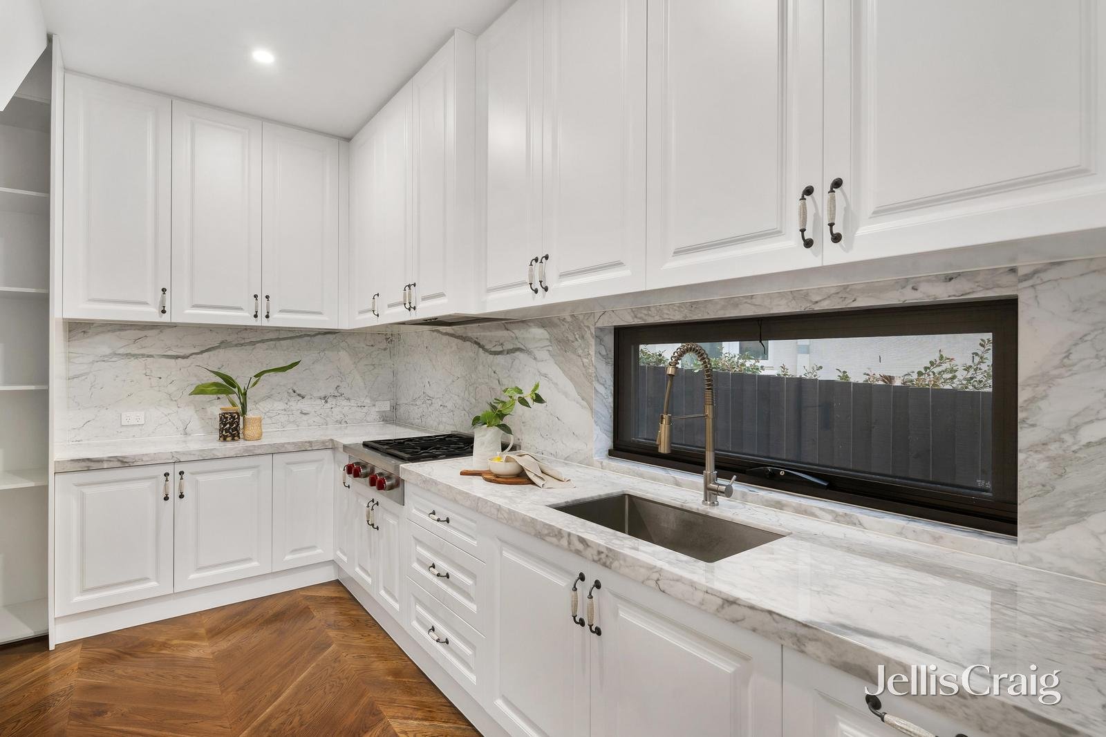 14 Elliott Avenue, Balwyn image 10