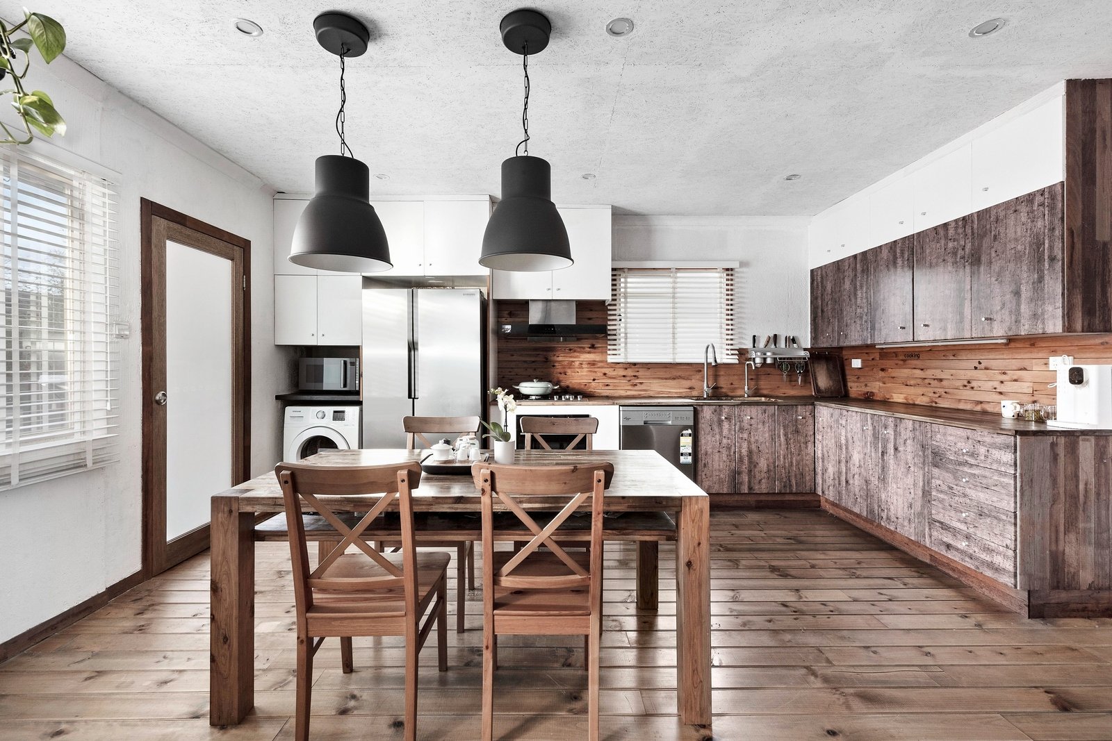 Property Gallery Thumbnail 3