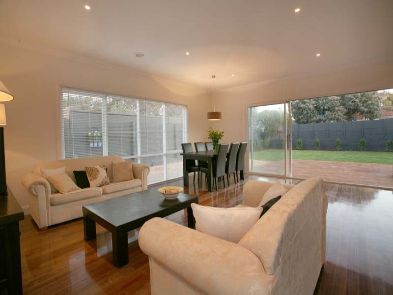 14 Elmhurst Road, Blackburn image 2