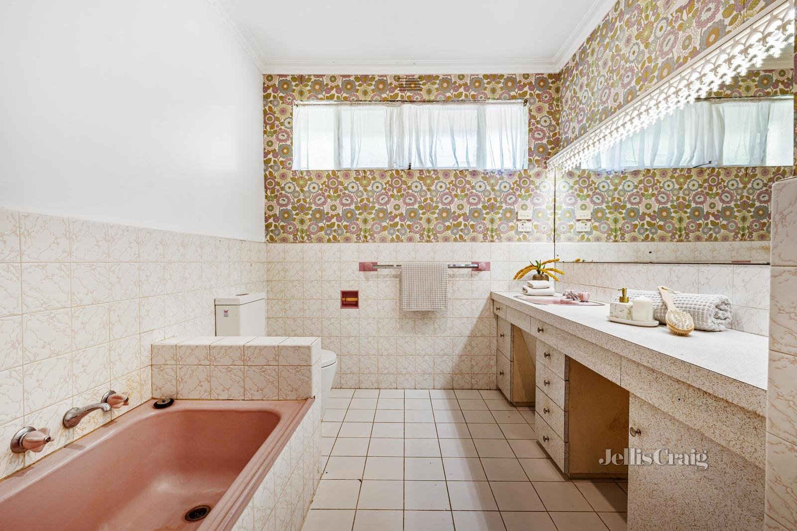 14 Farquharson Street, Mount Waverley image 7