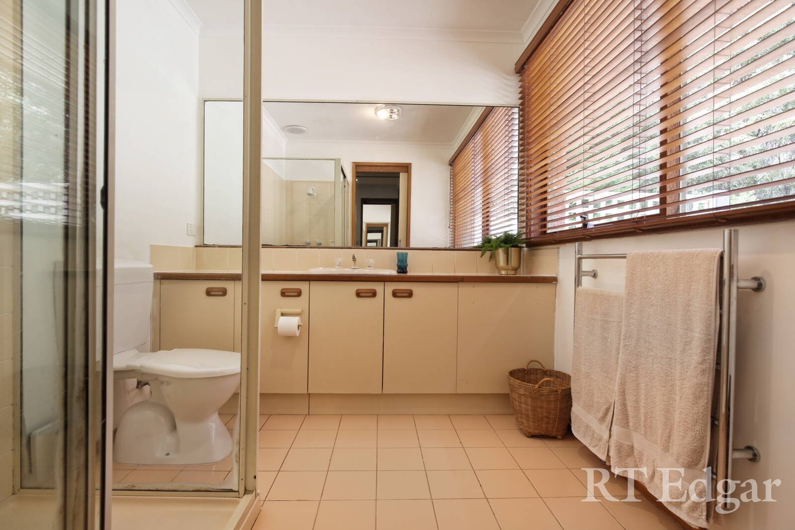 Property Gallery Thumbnail 7