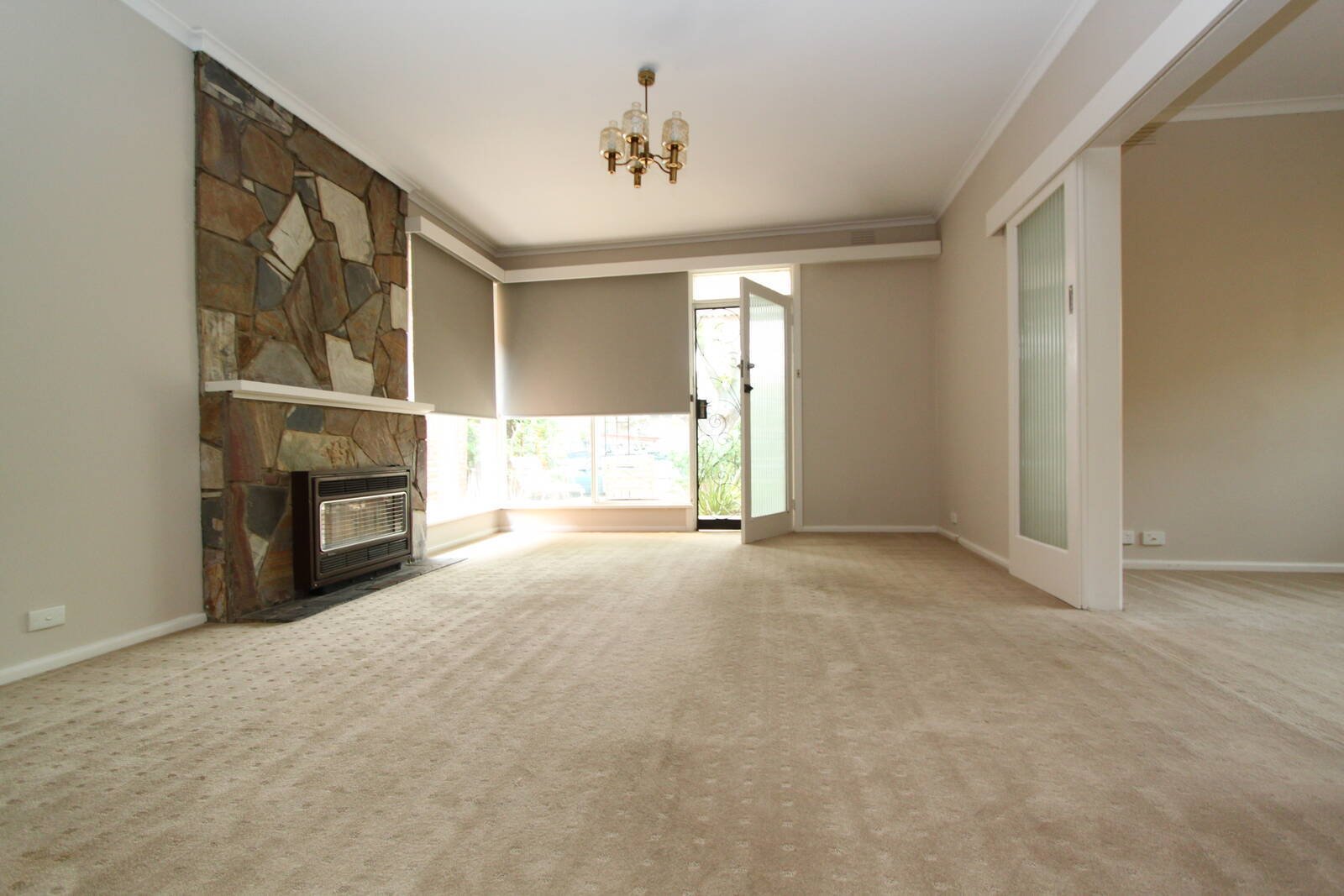Property Gallery Thumbnail 3