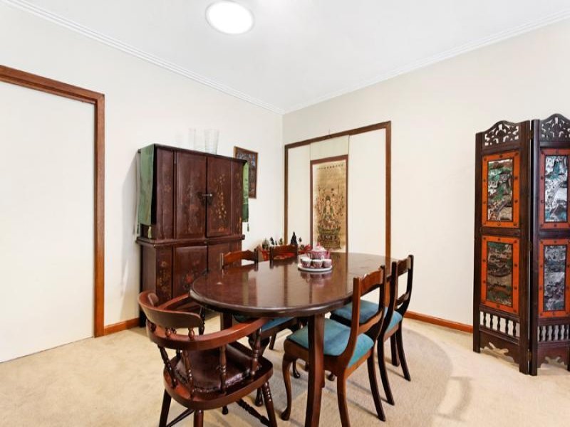 14 Gladstone Street, Surrey Hills image 3