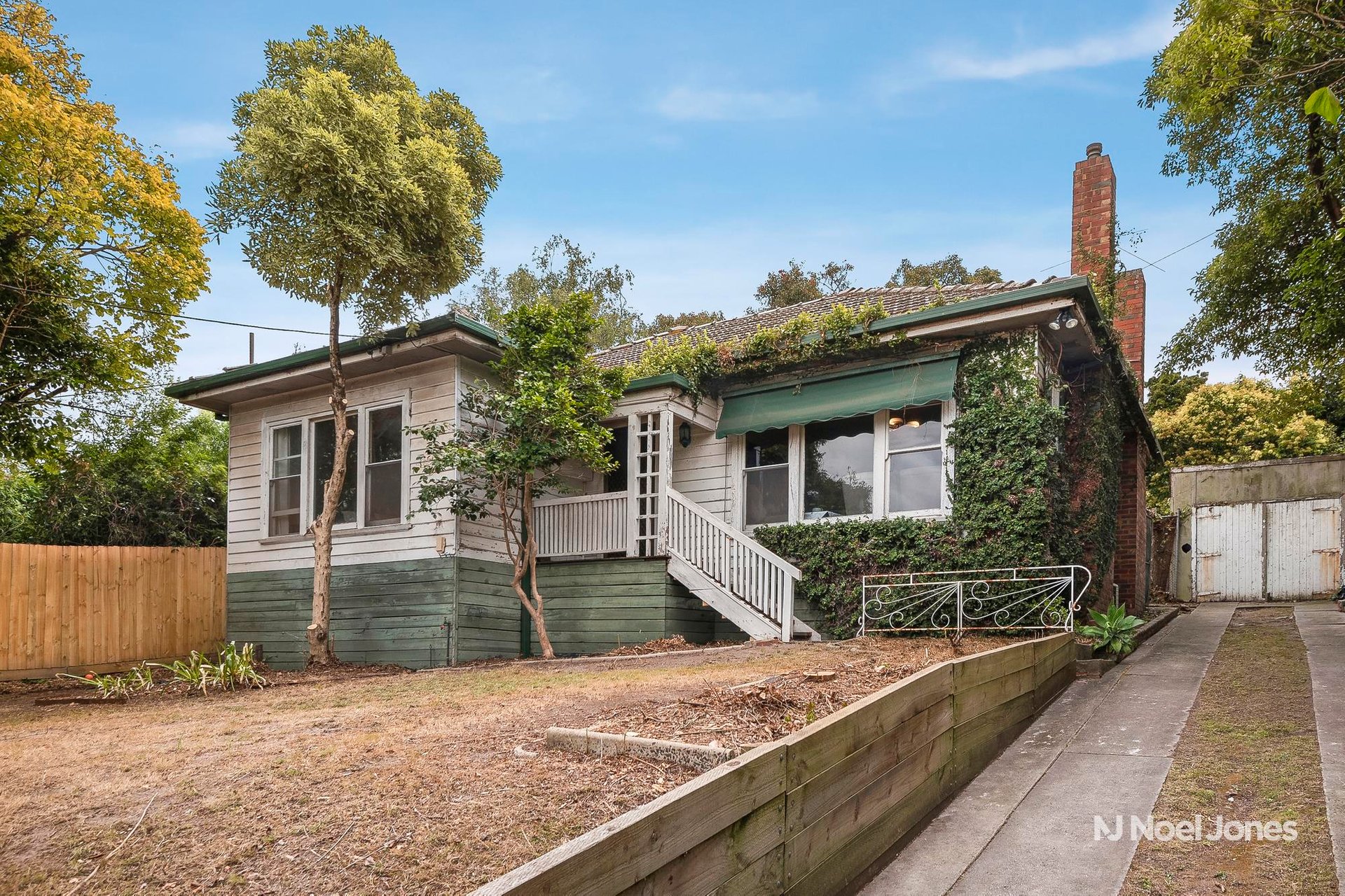 14 Glendale Street, Surrey Hills image 2