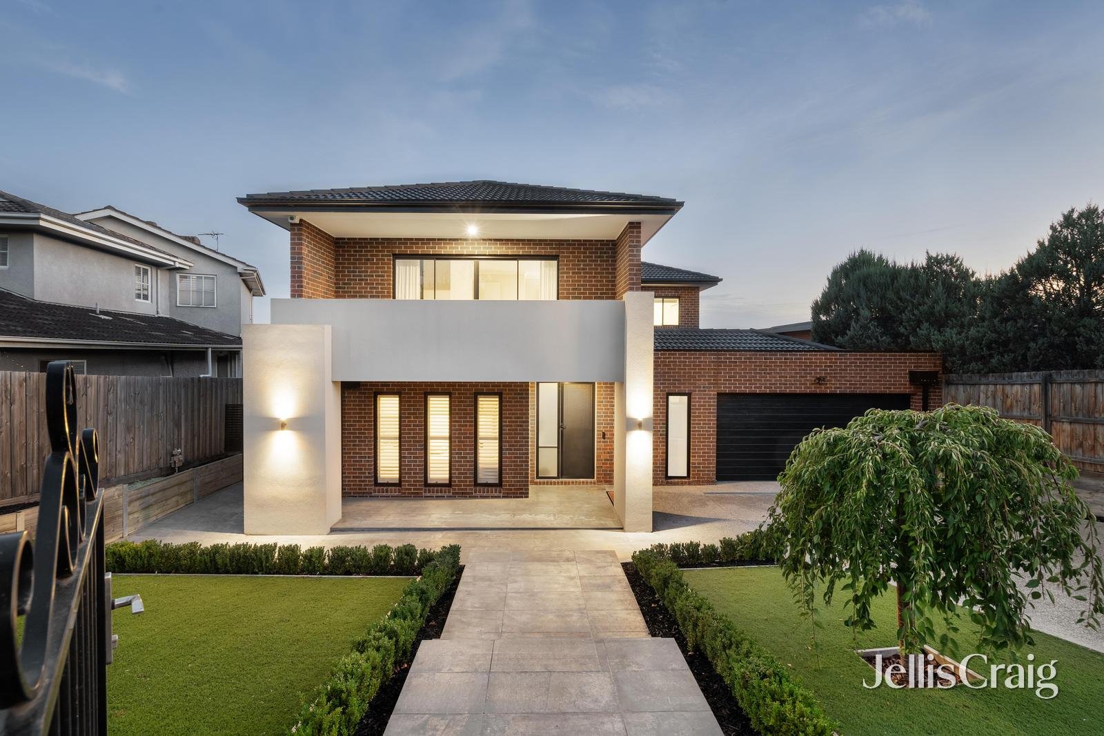 14 Glenfern Avenue, Doncaster image 1