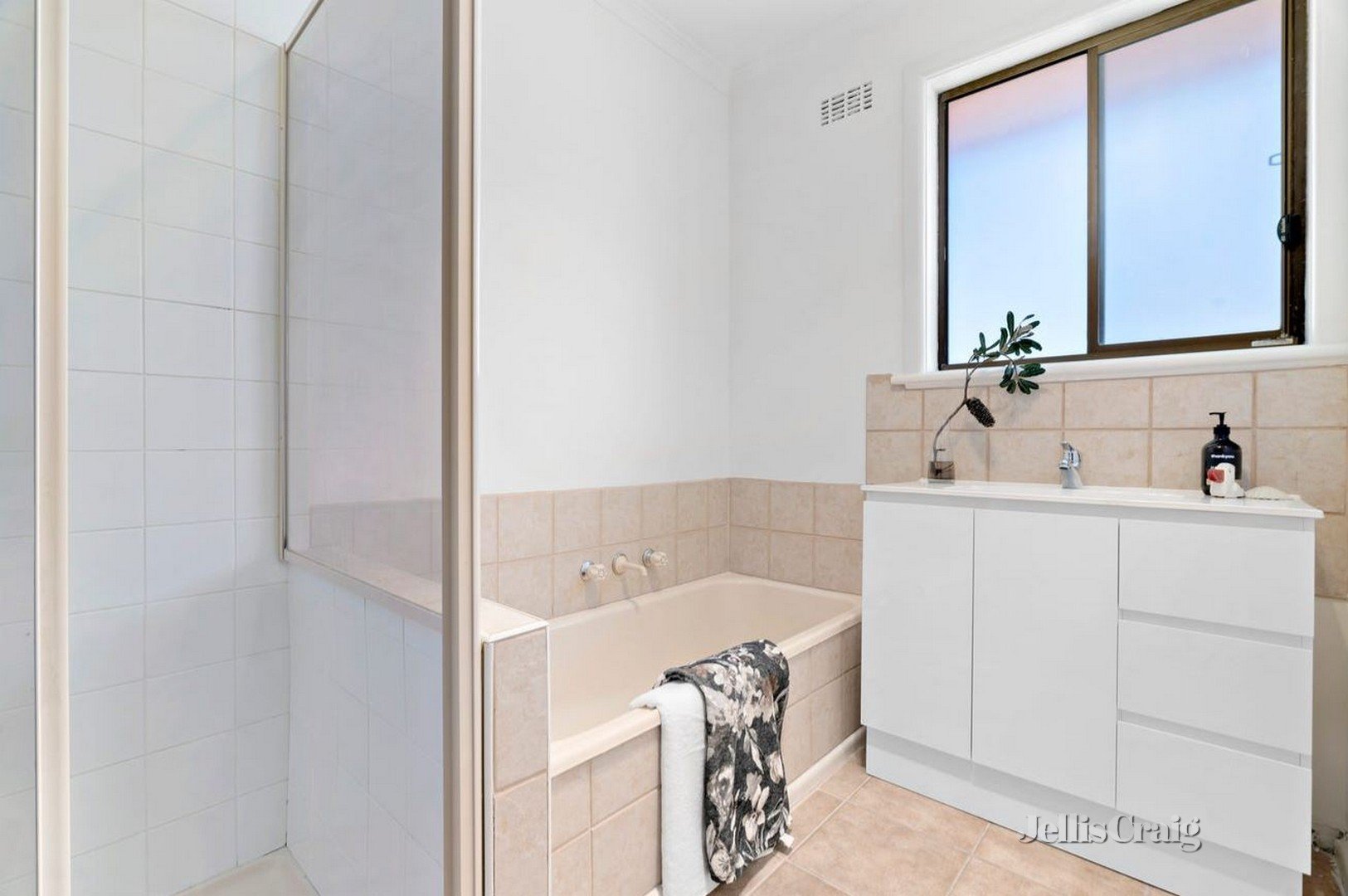 14 Glenola Road, Chelsea image 8