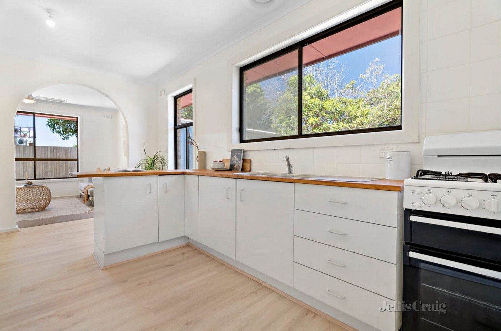 14 Glenola Road, Chelsea image 4