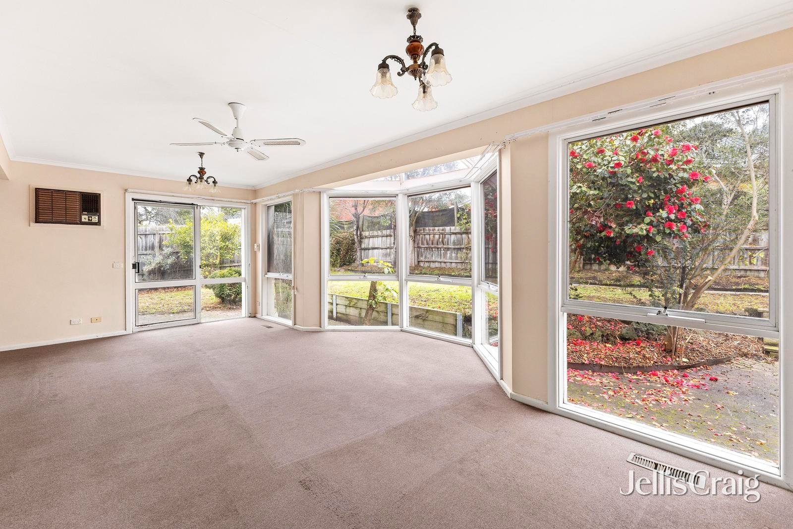 14 Golden Grove, Ringwood image 2