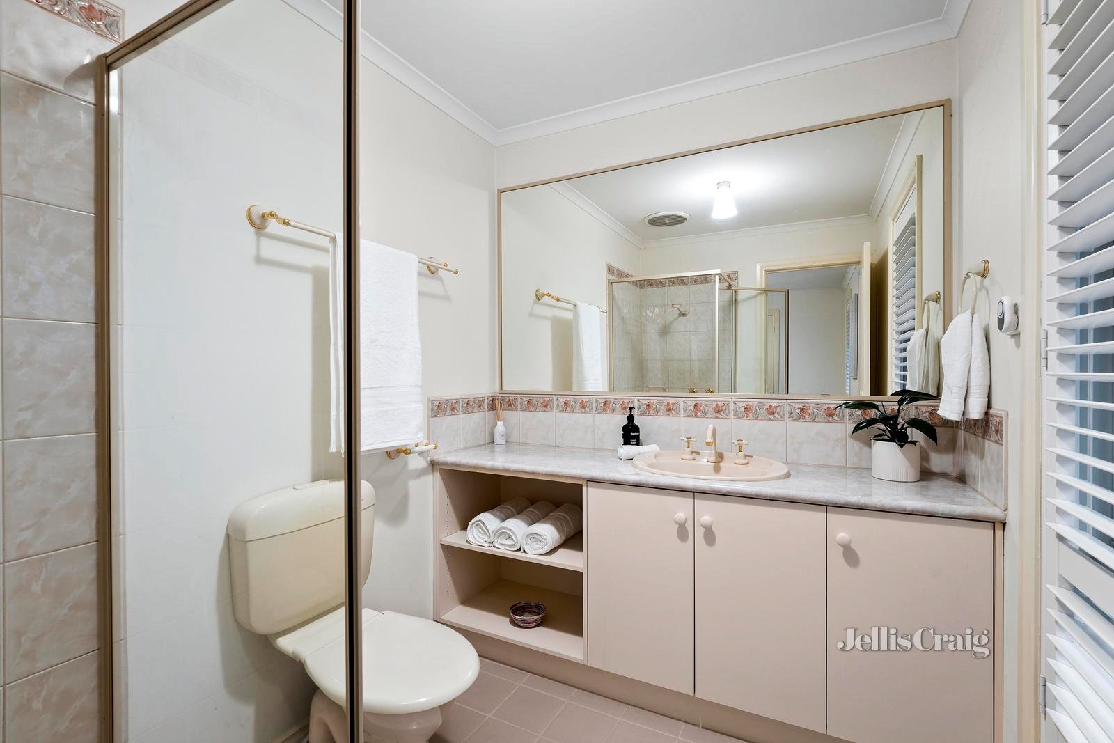 14 Golden Ridge Drive, Croydon Hills image 9