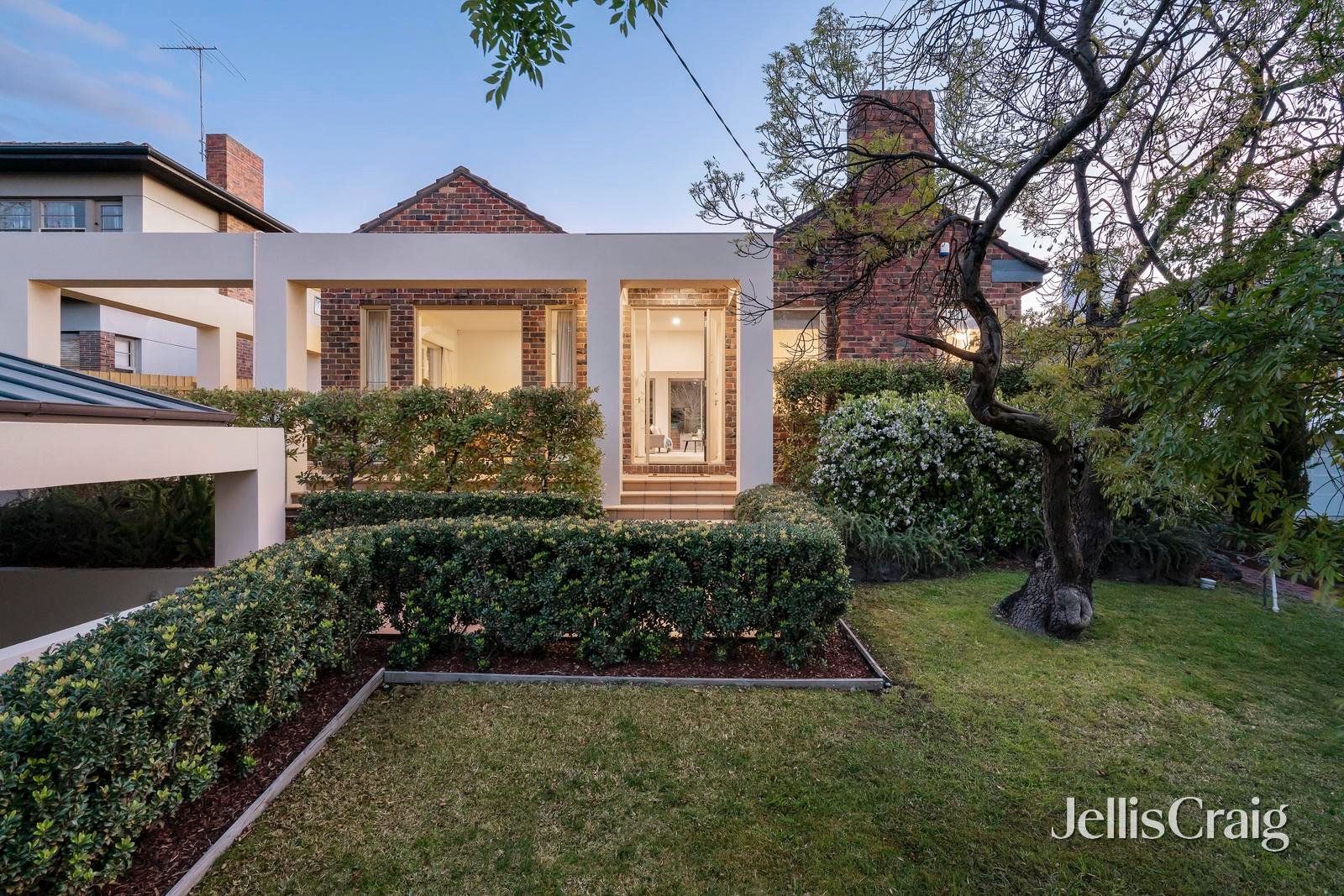 14 Goldthorns Avenue, Kew image 1