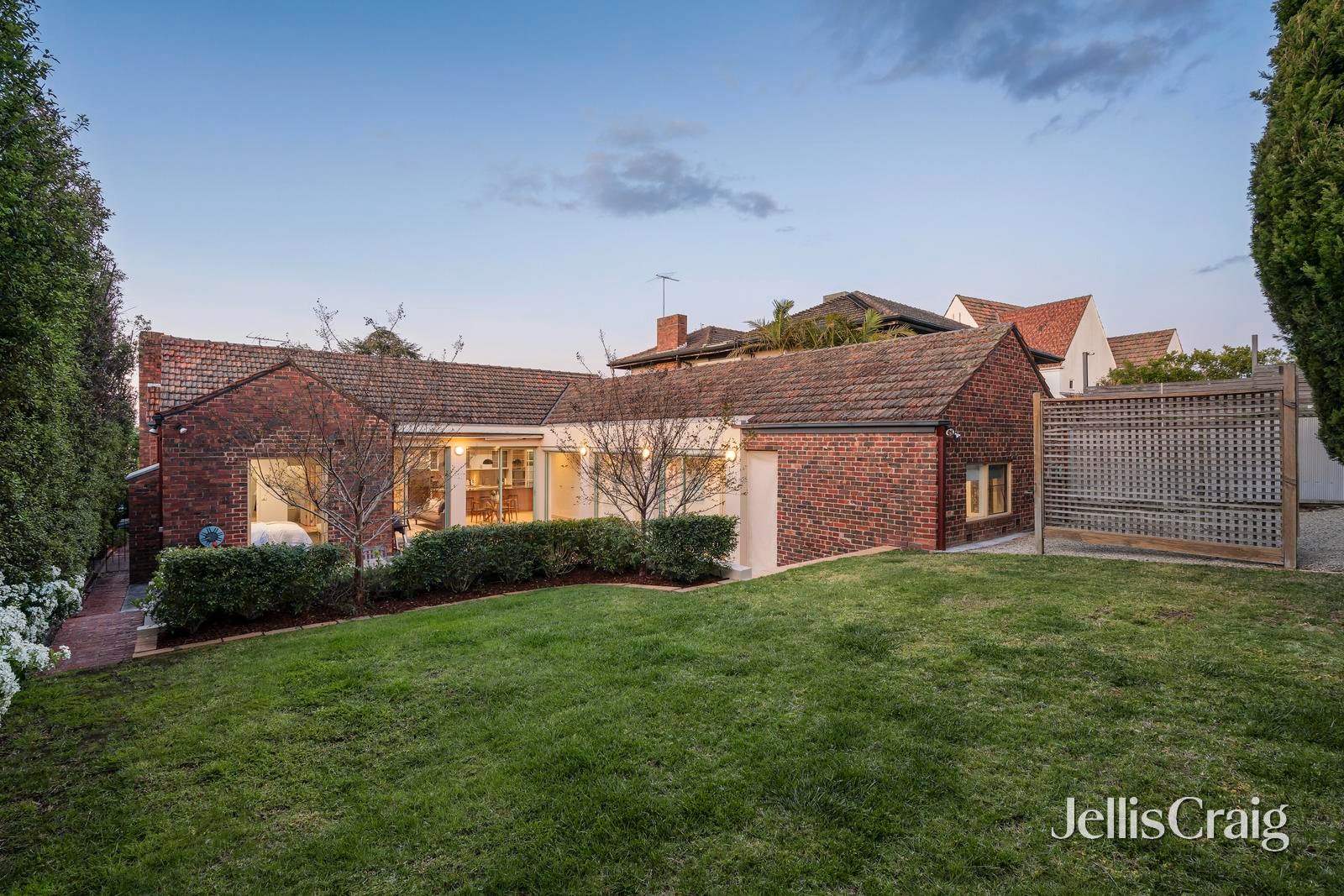 14 Goldthorns Avenue, Kew image 11