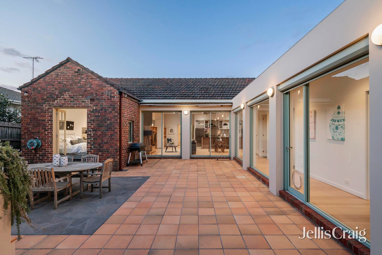 14 Goldthorns Avenue, Kew image 12