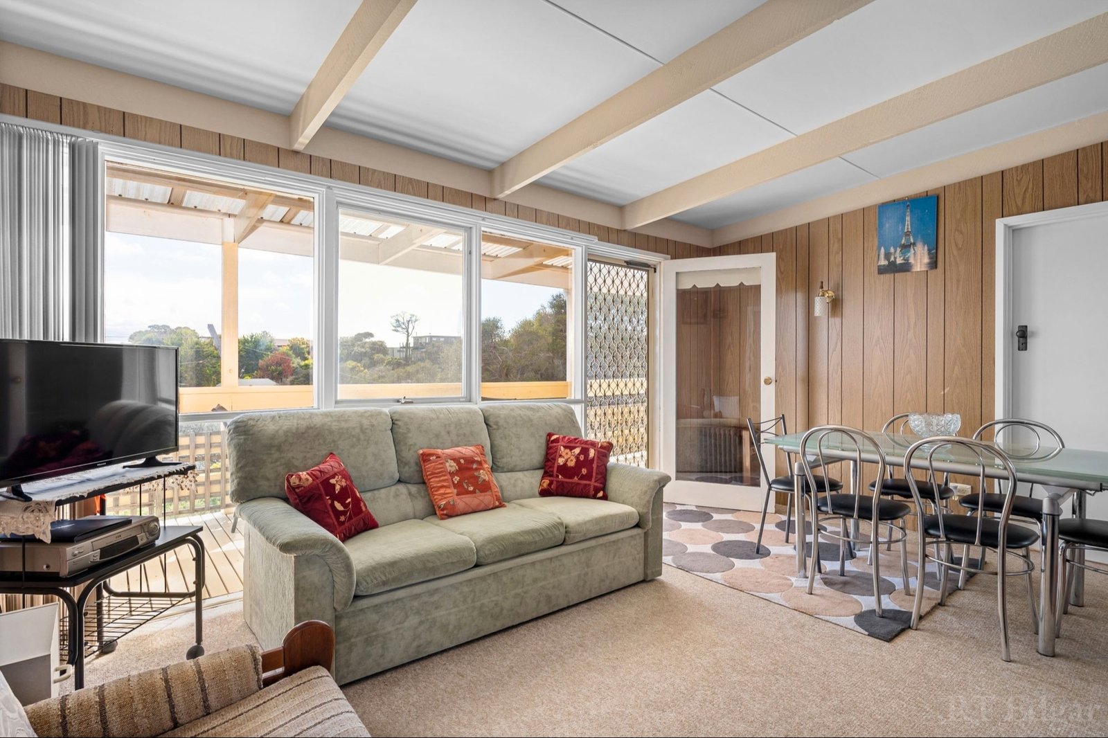 Property Gallery Thumbnail 6