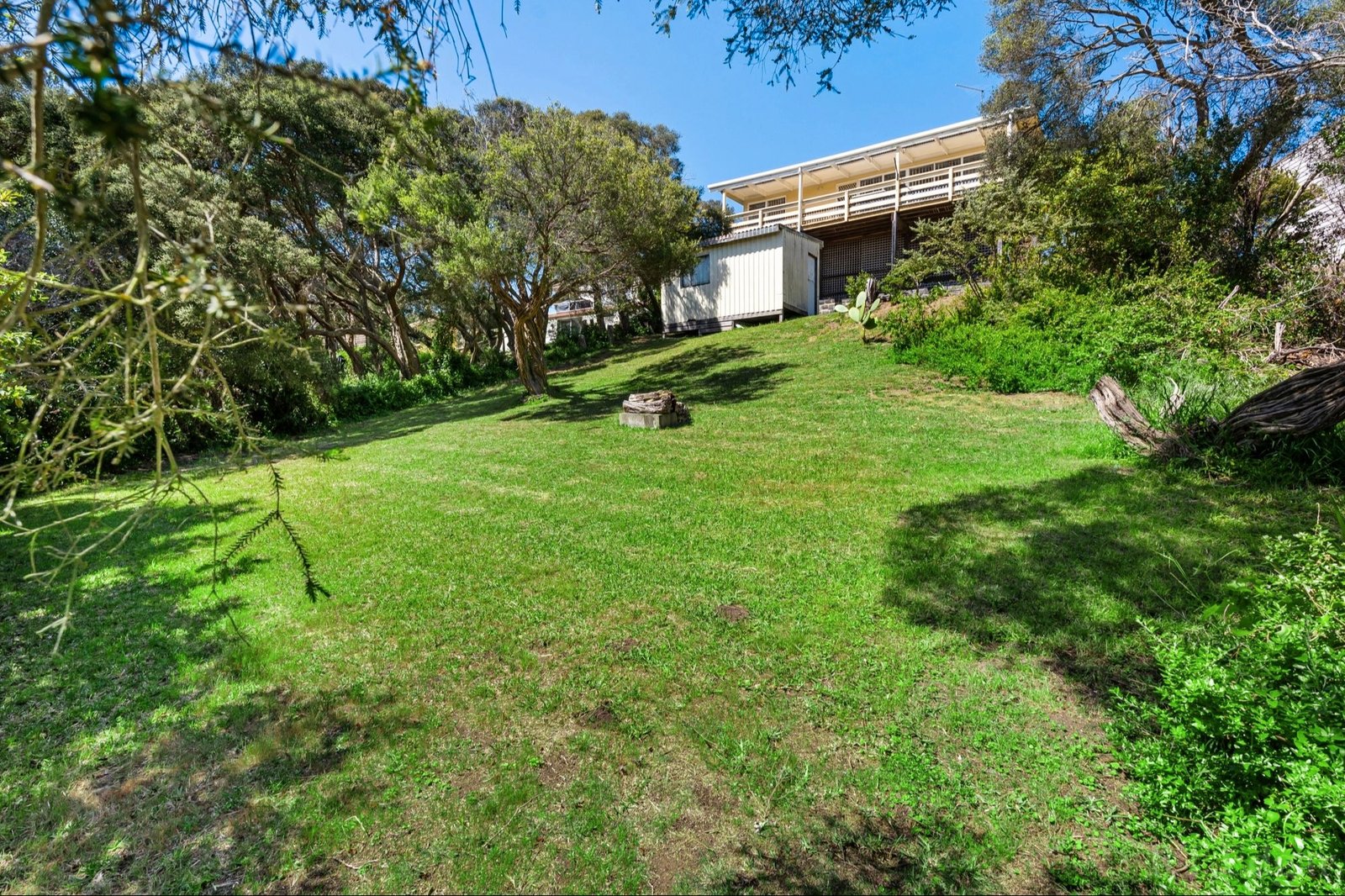Property Gallery Thumbnail 12